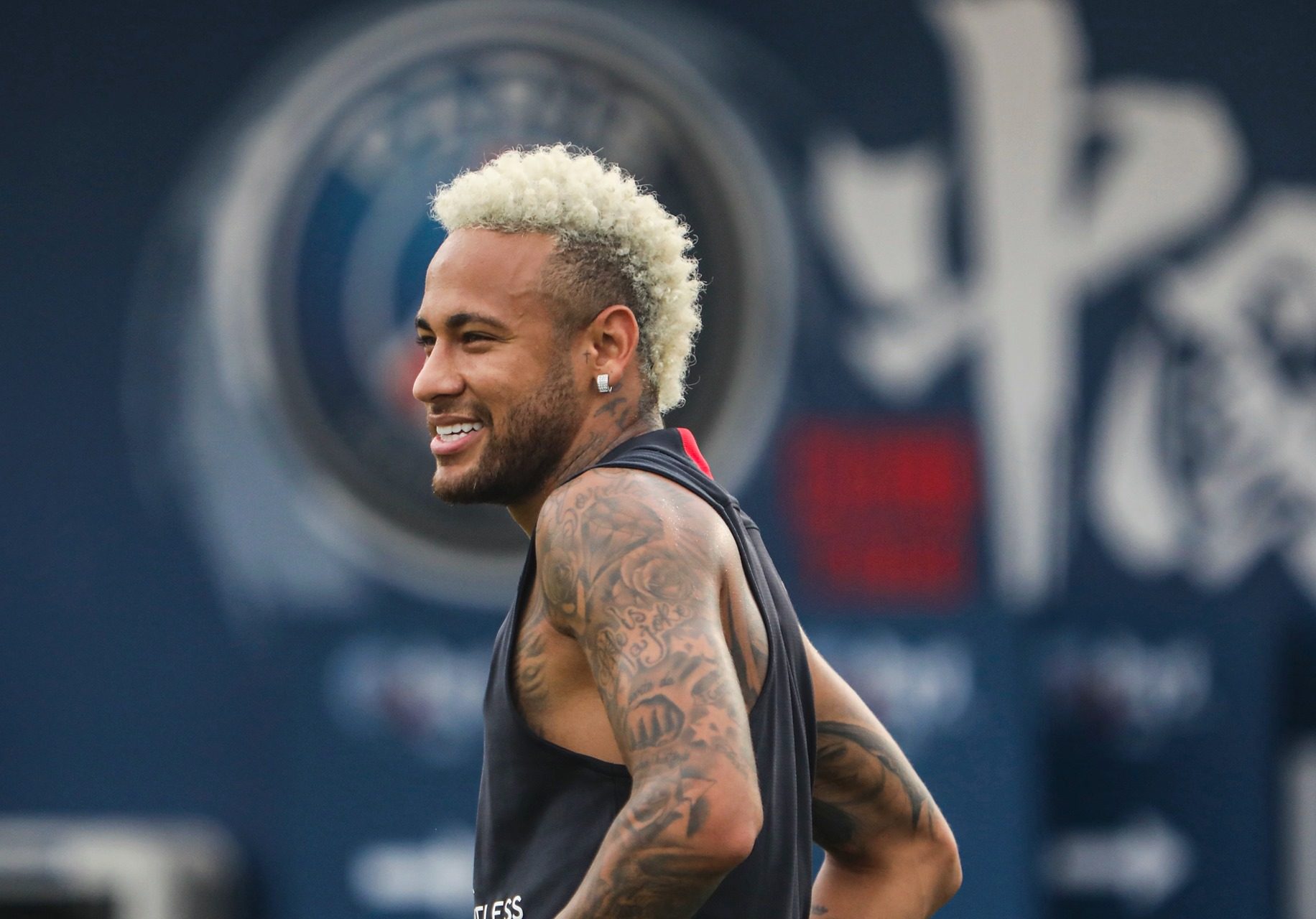 Neymar diz que seguirá no PSG para buscar o título da Liga dos Campeões. Foto: Divulgação/PSG