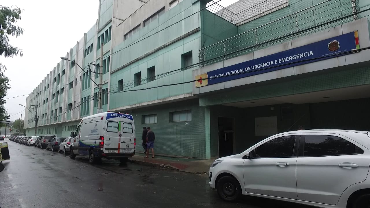Fachada Hospital Estadual de Urgência e Emergência