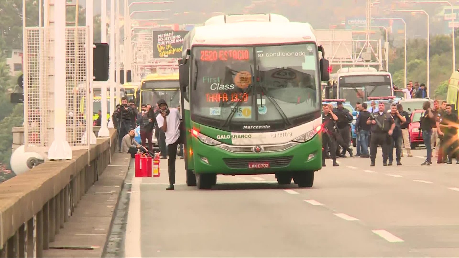 Ônibus Ponte Rio-Niterói