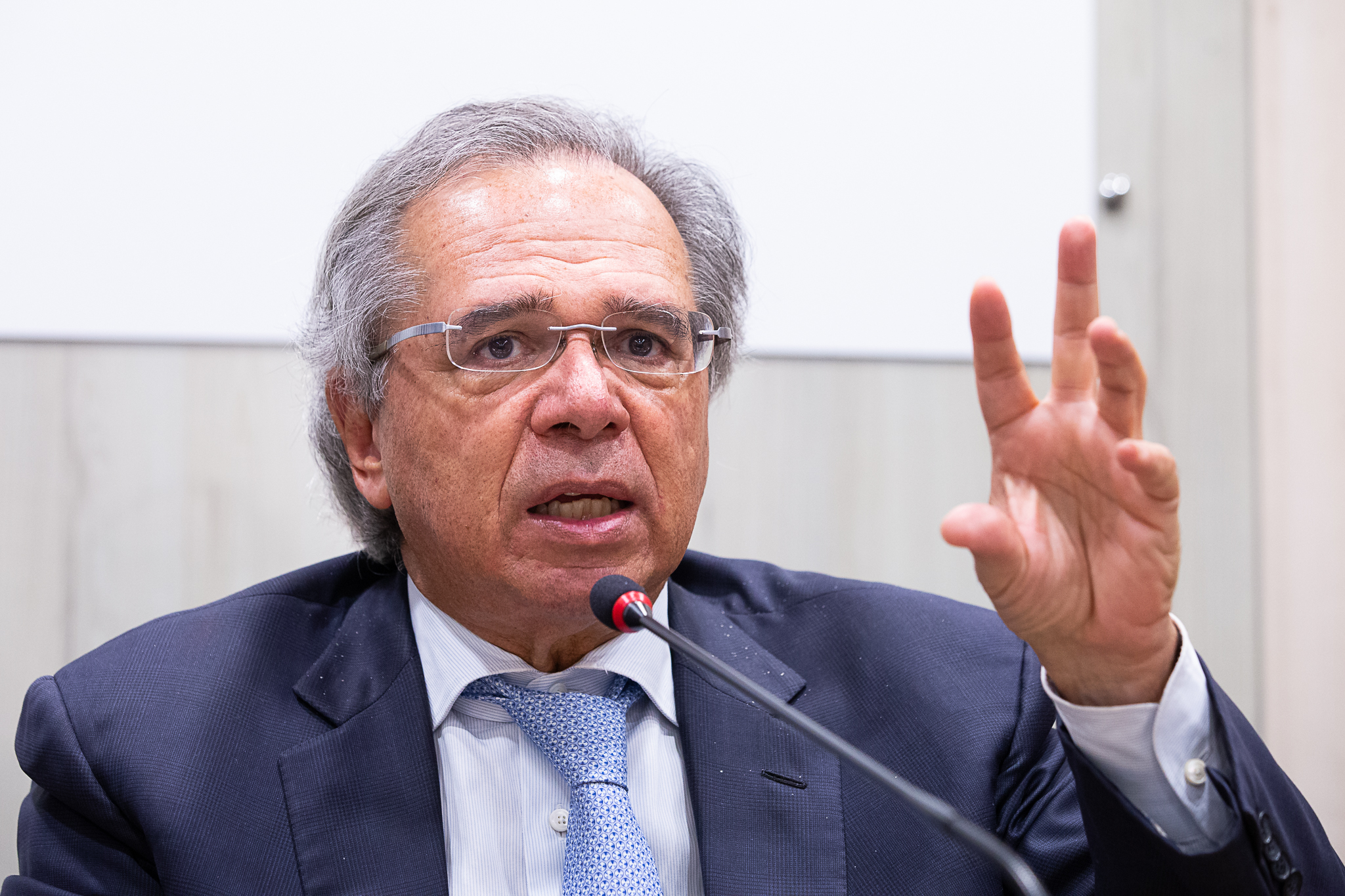 Congelar gastos com servidores garantirá nova rodada de auxílio. Foto: Washington Costa/SEPEC/ME