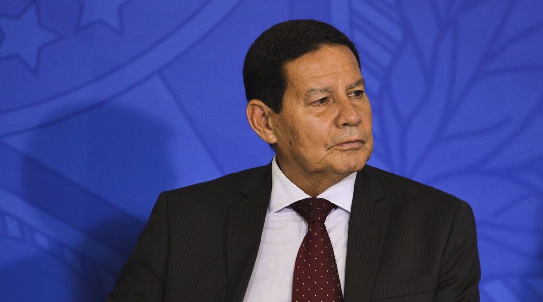 Mourão diz que Ernesto Araújo pode ser demitido após eleição no Congresso. Foto: Valter Campanato/Agência Brasil
