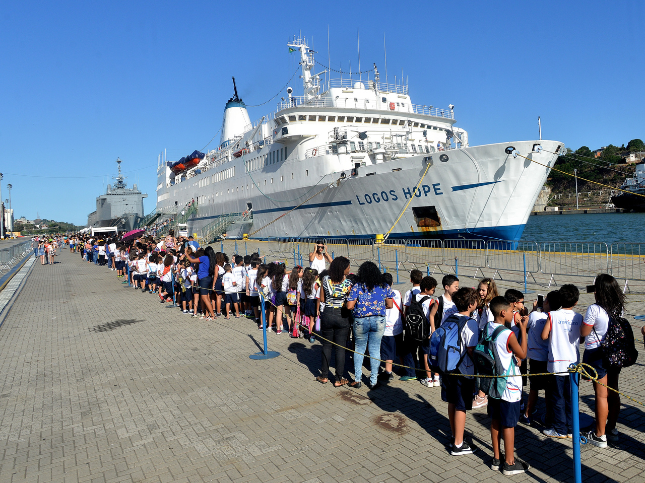 O navio fica na cidade até domingo, dia 20. Foto: Chico Guedes