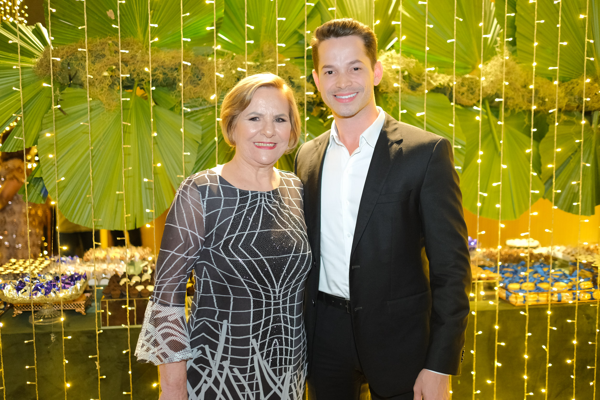 Ainda sobre o baile da Apae: a presidente Maisa Dadalto e o diretor Felipe Pimentel. Foto: Vitor Machado