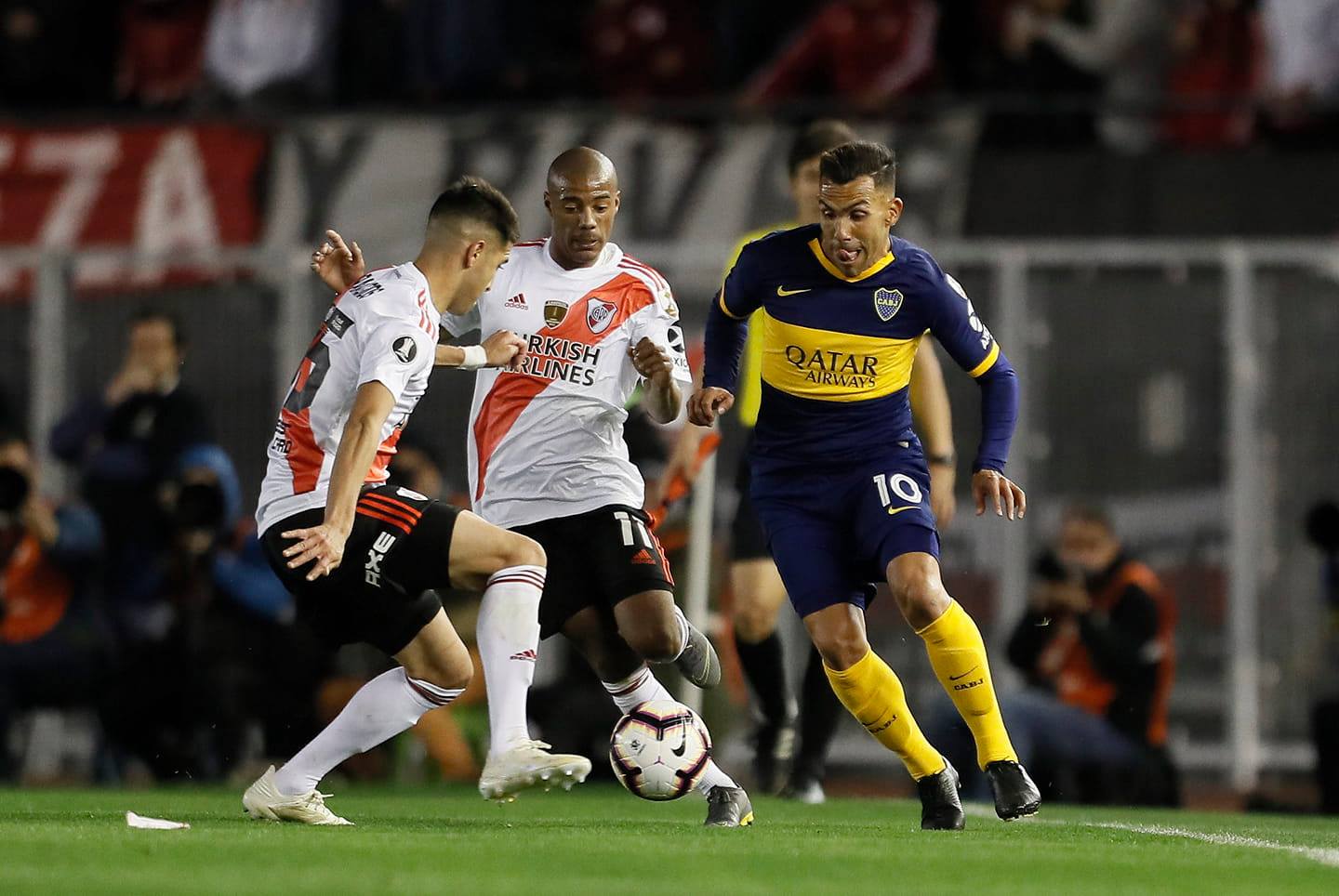 A vitória em casa dá a vantagem ao River de perder por até um gol de diferença no jogo de volta contra o Boca no estádio La Bombonera, dia 22 de outubro. Foto: Reprodução/BOCA