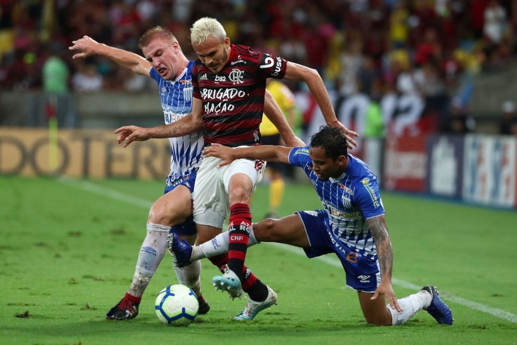 CBF pode fazer jogos do Brasileirão às 11h, decide TST. Foto: Pilar Olivares