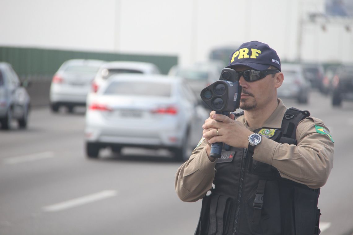PRF Uso de radar móvel nas estradas