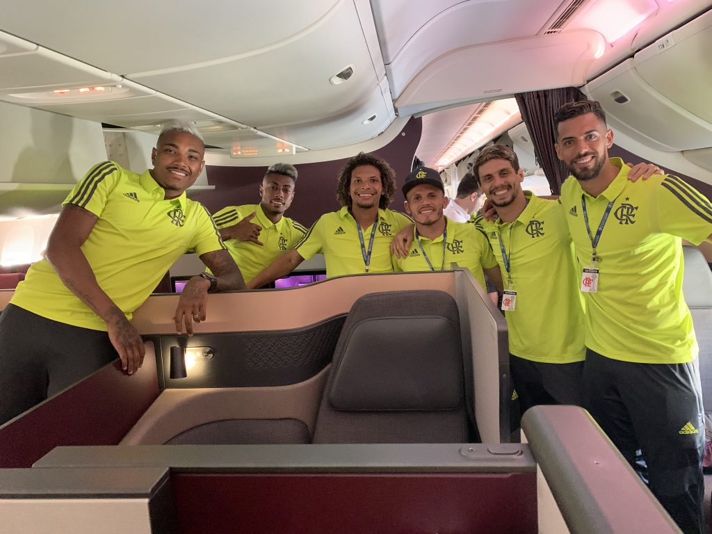 Time do Flamengo embarca para disputar o Mundial. Foto: Twitter/Flamengo