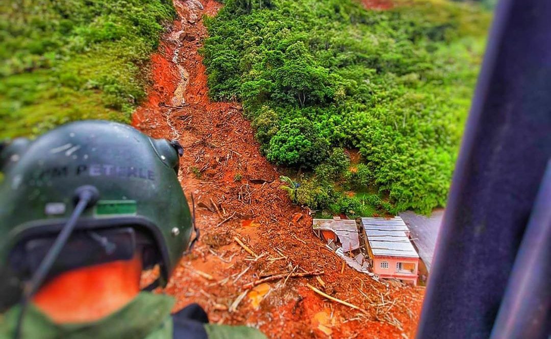 Trabalho dos Bombeiros na região atingida pelas chuvas no Sul do Estado. Foto: Divulgação/Sesp