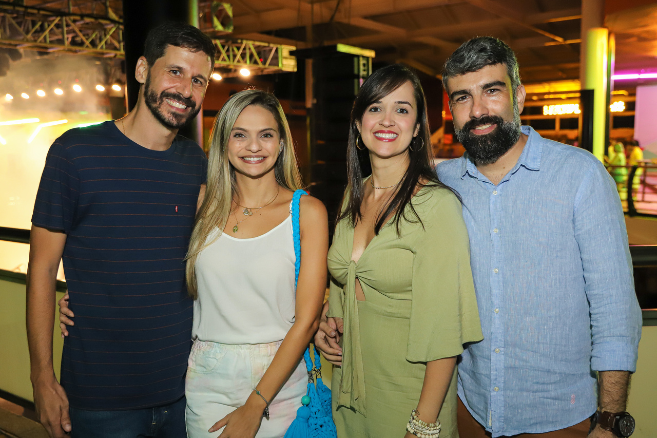 Dudu Pagani, Rafaela Fortunato, Erika Barcellos e Alexandre Poltronieri no verão do Mais. Foto: Léo Gurgel