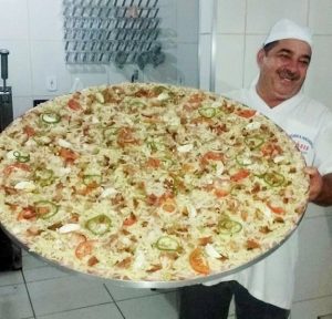 Pizza Big Ben, da Pizzaria e Lanchonete Oásis. Foto: Divulgação