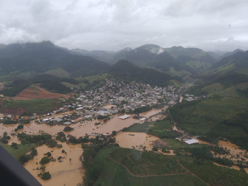 Alagamento em Alfredo Chaves, no sul do Espírito Santo, em 18 de janeiro de 2020. Foto: governo do estado
