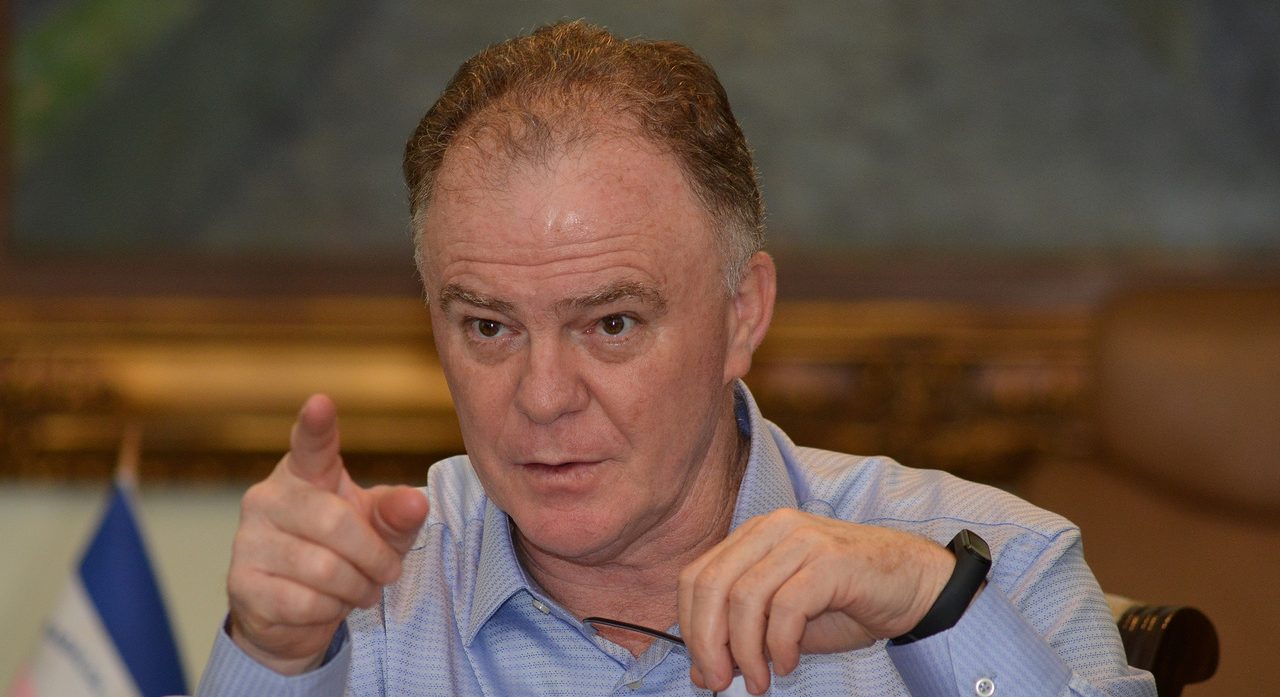Casagrande cobra ação mais efetiva dos prefeitos para garantir isolamento. Foto Chico Guedes