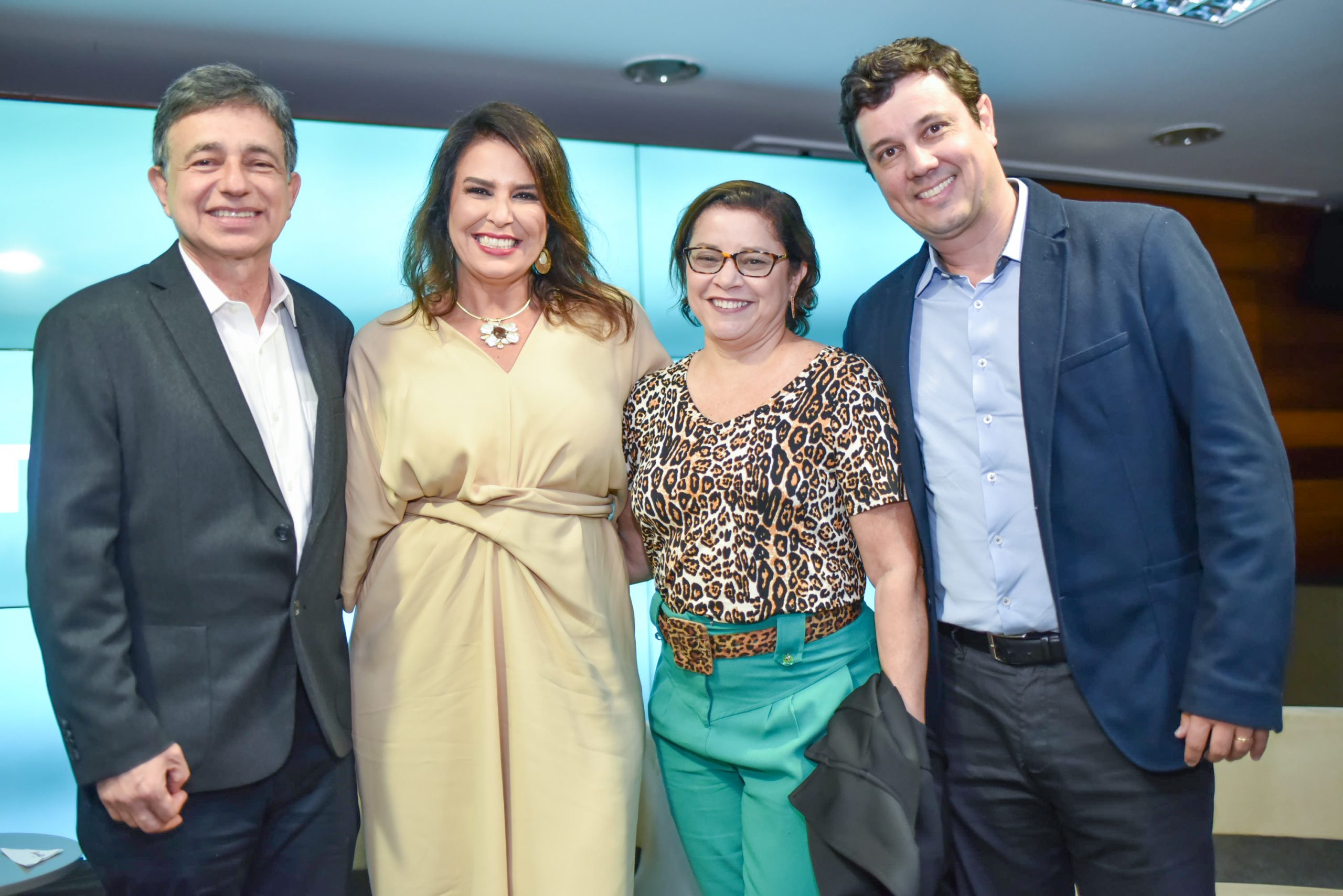 Dr. Fernando Ronchi, Dra. Karla Toríbio Pimenta, Dra. Heloiza Junquilho Ferreira e Dr. Rodrigo Rodrigues de Freitas no evento de lançamento do movimento “Por Todas” da Unimed Vitória, na última terça-feira. Foto: Monica Zorzanelli