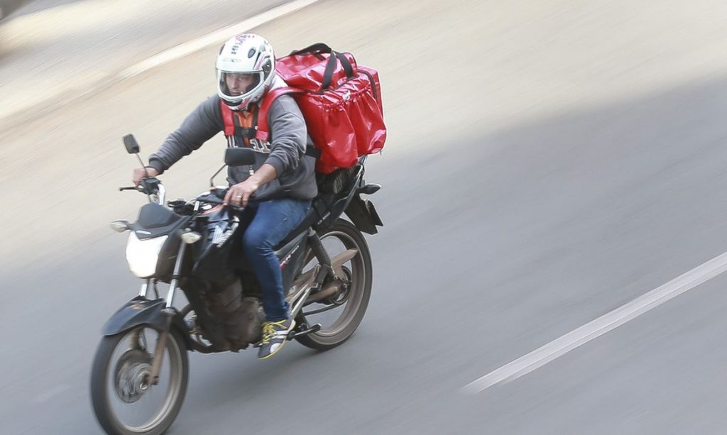 Delivery de comida; motoboy. Foto: Marcello Casal Jr./Agência Brasil