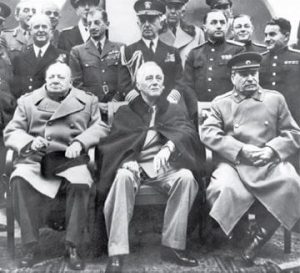 Churchill, Roosevelt e Stálin no encontro de Ialta. Foto: Arquivo