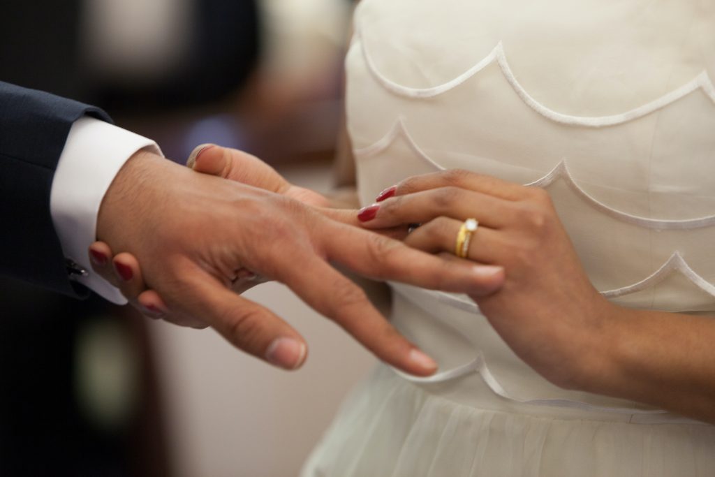 Casamento por teleconferência passa a ser permitido em Nova Iorque. Foto: Pexels