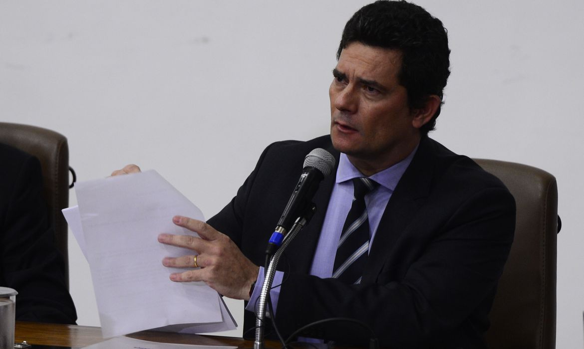 O ministro da Justiça e Segurança Pública, Sergio Moro, fala à imprensa. Foto: Marcello Casal Jr/ Agência Brasil