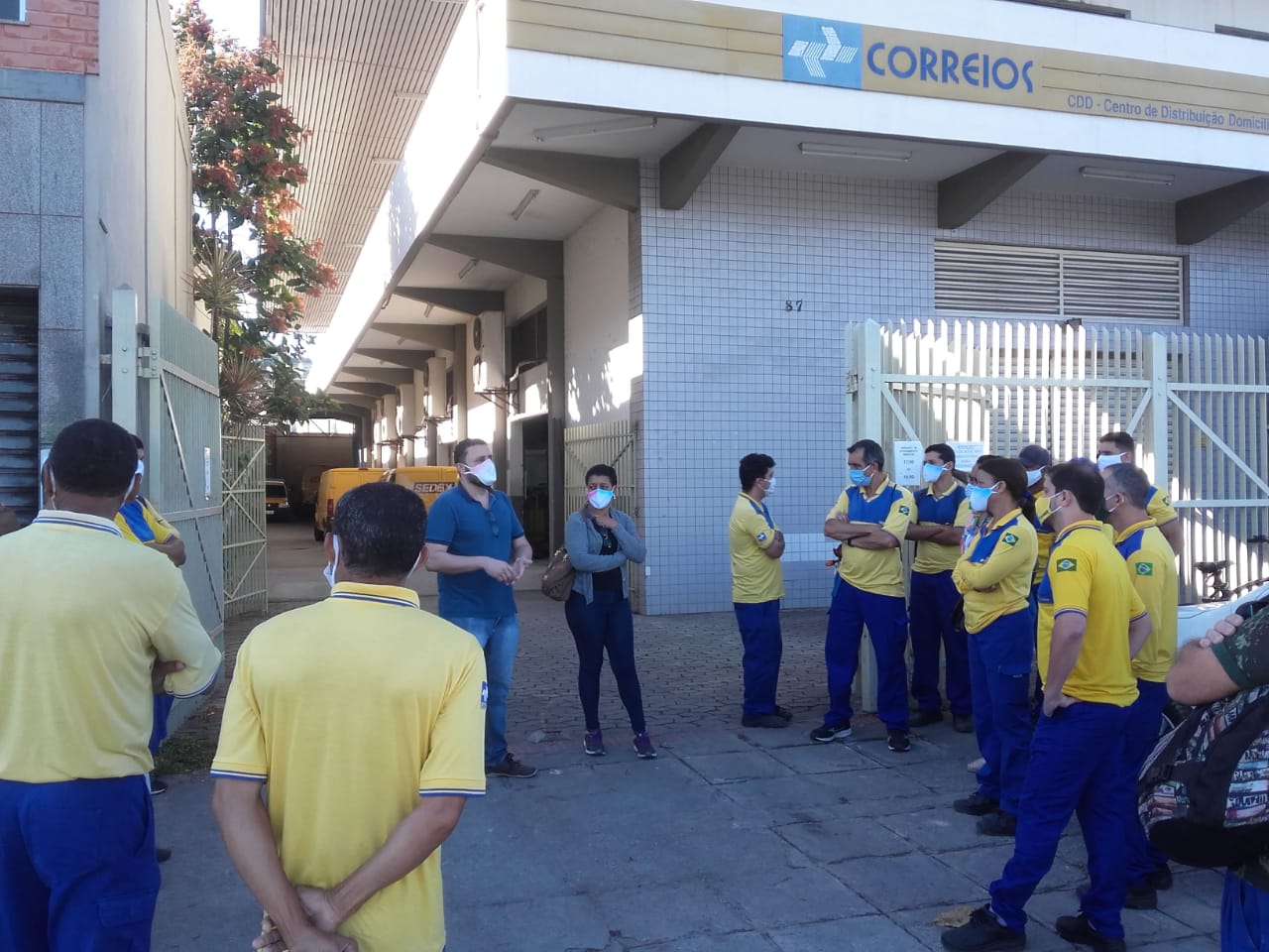 Após terceiro caso da doença, trabalhadores dos Correios do Centro de Distribuição de São Torquato, em Vila velha, denunciam quebra de protocolo criado pela empresa. Foto: Divulgação