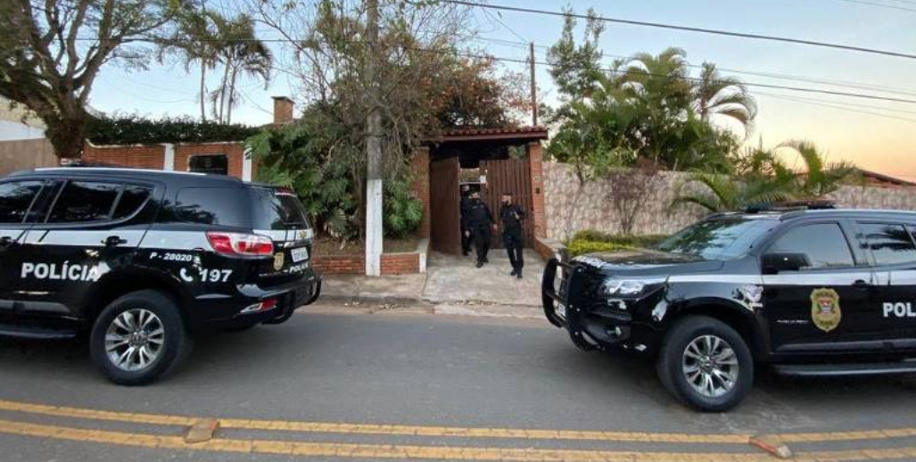 Queiroz estava há cerca de um ano em imóvel do advogado de Bolsonaro, diz polícia. Foto: Divulgação
