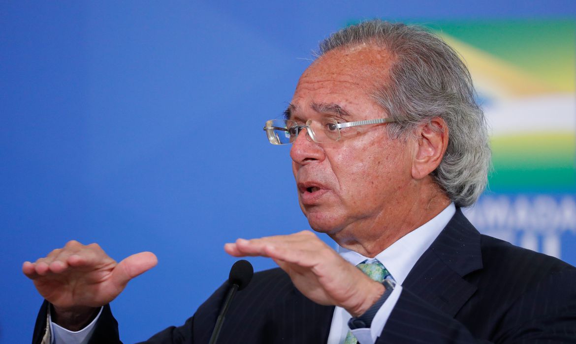 Renda Brasil será ajustado segundo as determinações do presidente. Foto: Alan Santos/PR