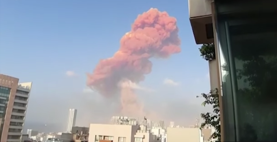 Explosão destruiu quase metade de Beirute e deixou 300 mil desabrigados. Foto: Reprodução/Redes Sociais