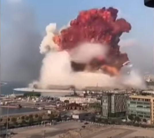 As explosões ocorreram na área portuária de Beirute, capital do Líbano. Foto: Reprodução