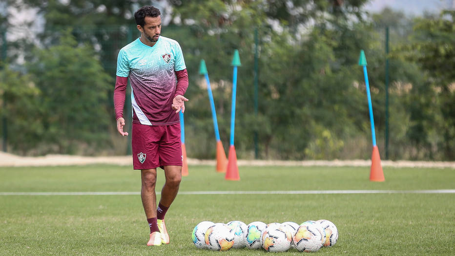 Nenê, meia do Fluminense. Foto: Lucas Merçon/Fluminense