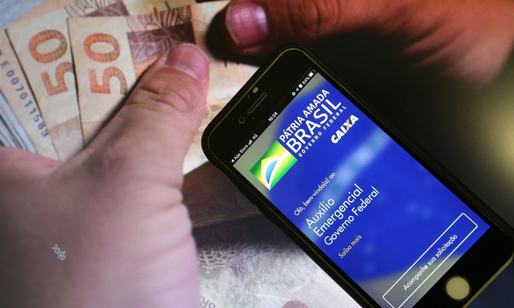Nascidos em março podem sacar auxílio referente a ciclos 5 e 6. Foto: Marcello Casal Jr/Agência Brasil