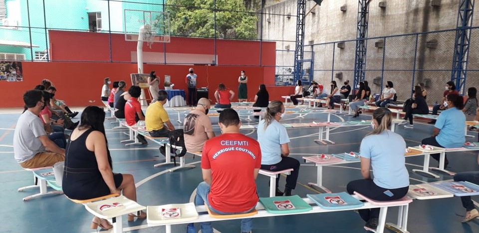 Escolas da Rede Estadual retornam atividades presenciais com acolhimento dos professores. Foto: Divulgação/Sedu
