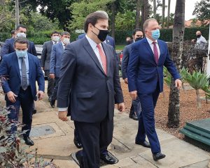 Governadores se encontram com Maia e Alcolumbre para discutir vacina contra o novo coronavírus. Foto: Giovani Pagotto