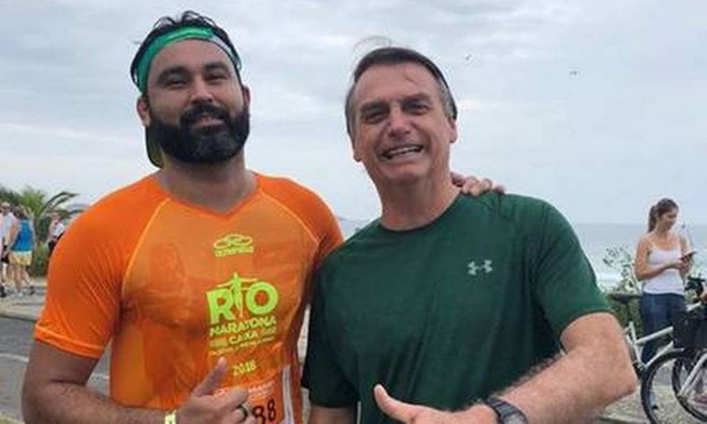 Léo Índio ao lado do tio, Jair Bolsonaro (Reprodução: Facebook)