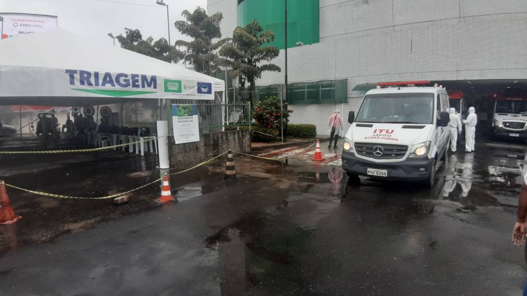 Devido lotação de leitos, tenda de triagem do 28 de Agosto não está mais recebendo pacientes. (Foto: Divulgação)