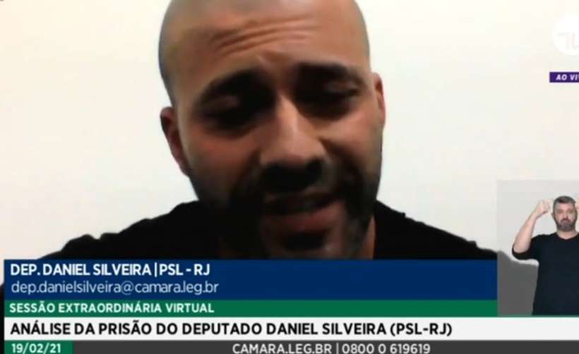 Daniel Silveira afirmou que não se considera "um risco à democracia" e pediu "desculpas ao Brasil". (Reprodução: TV Câmara)