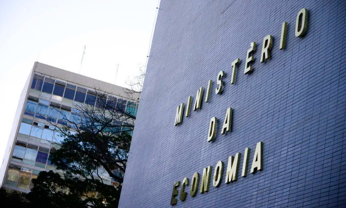 No último ano, o Ministério da Economia mapeou os prédios alugados e próprios da administração pública e viu que é possível juntar diferentes órgãos em uma mesma estrutura. Foto: Marcello Casal Jr/Agência Brasil
