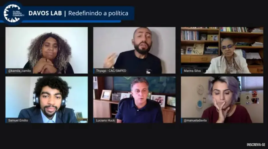 Ao lado da ex-ministra Marina Silva (Rede) e da ex-deputada Manuela D’Ávila (PCdoB), Luciano Huck participou do painel virtual Davos Lab Brasil. (Foto: Reprodução/YouTube)