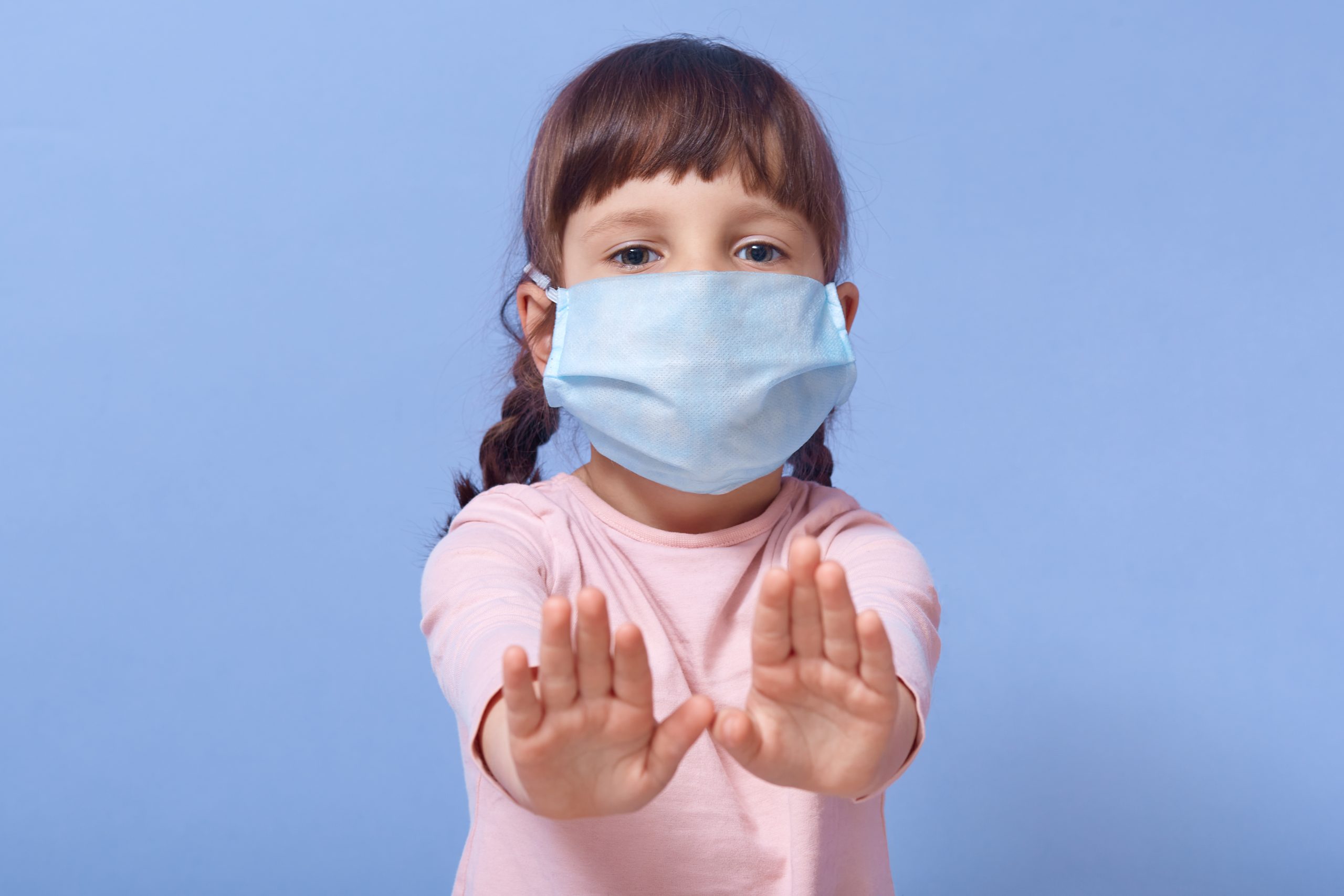 Crianças têm sido mais contaminadas pela covid-19. Foto: Freepick