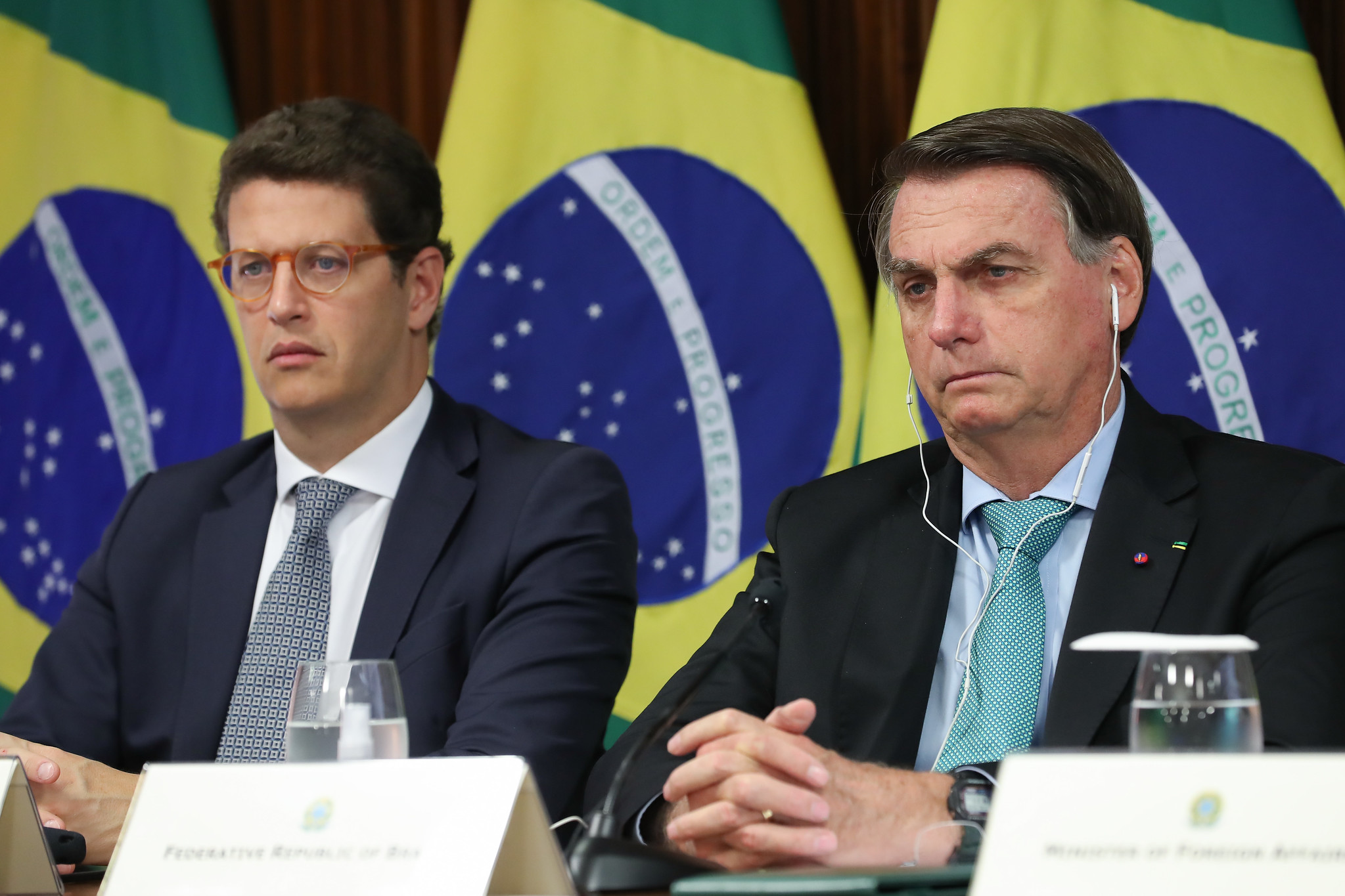 O ministro do Meio Ambiente, Ricardo Salles, e o presidente Jair Bolsonaro em videoconferência na Cúpula de Líderes sobre o Clima. Foto: Marcos Corrêa/PR