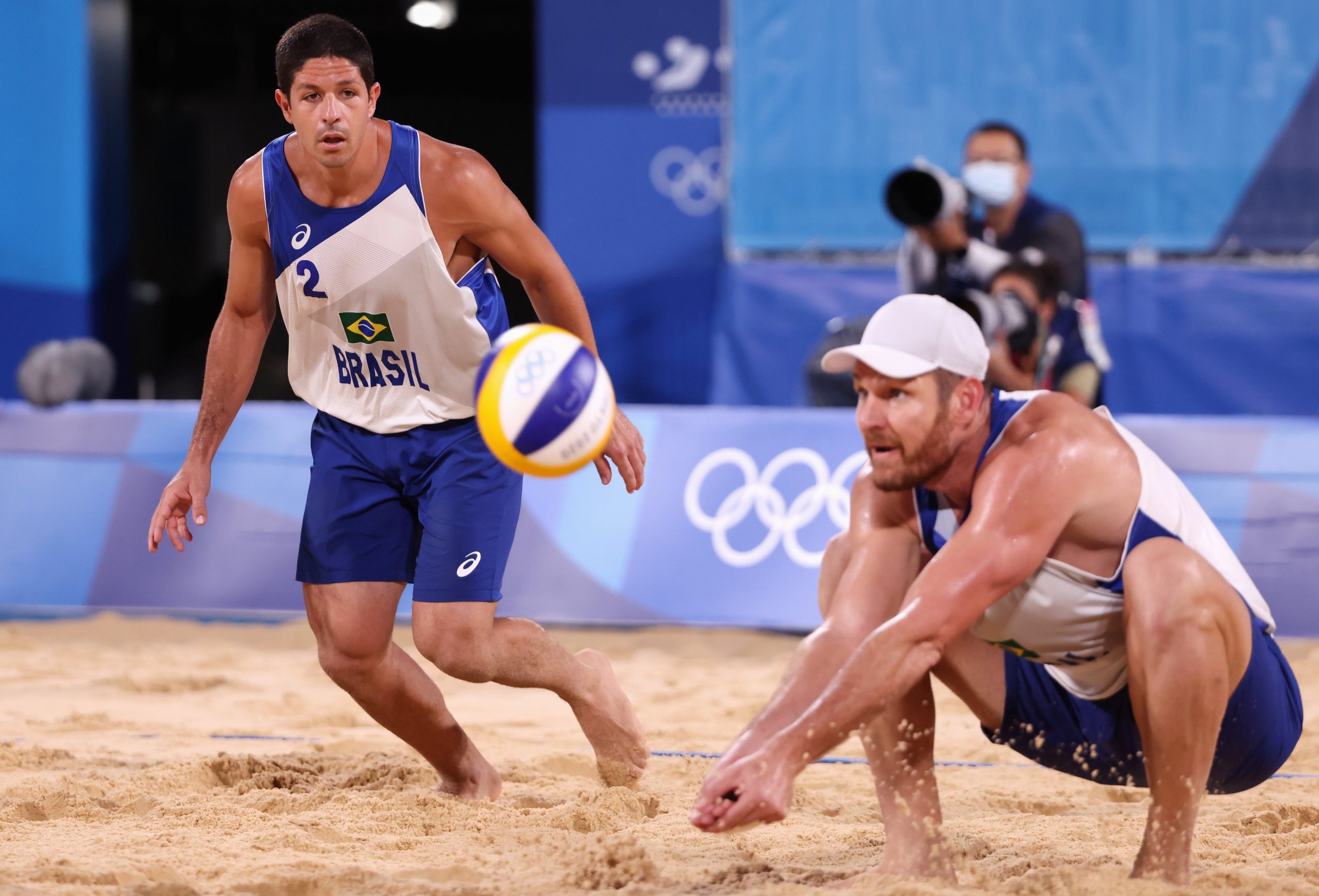 Alison e Álvaro Filho perderam nesta terça-feira para Martins Plavins e Edgars Tocs, da Letônia. Foto: Twitter/Jogos Olímpicos