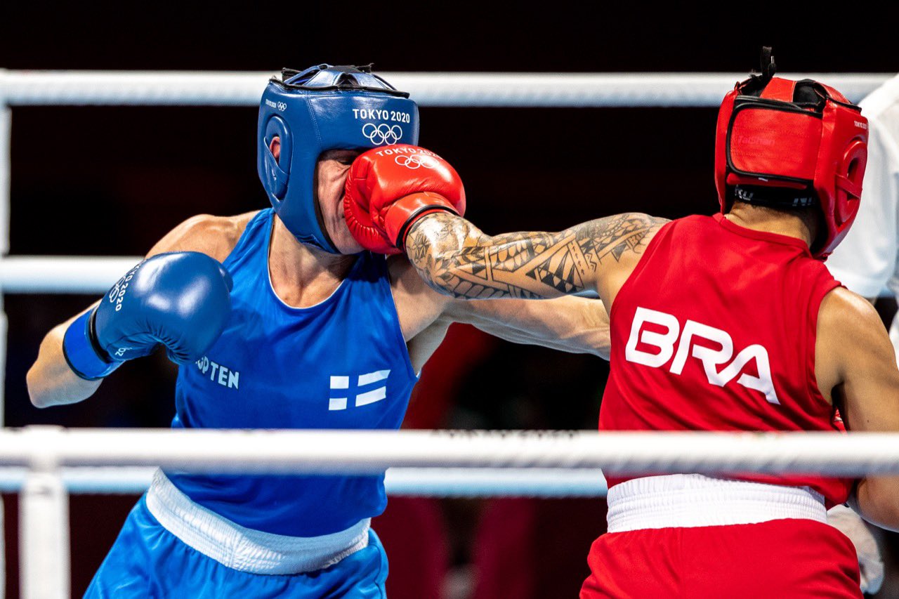 Hebert Conceição derrota russo e chega na final olímpica do boxe