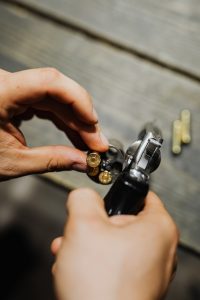 Homicídios no ES caem 7,7% no 1° semestre de 2021. Foto: Pexels/Karolina Grabowska