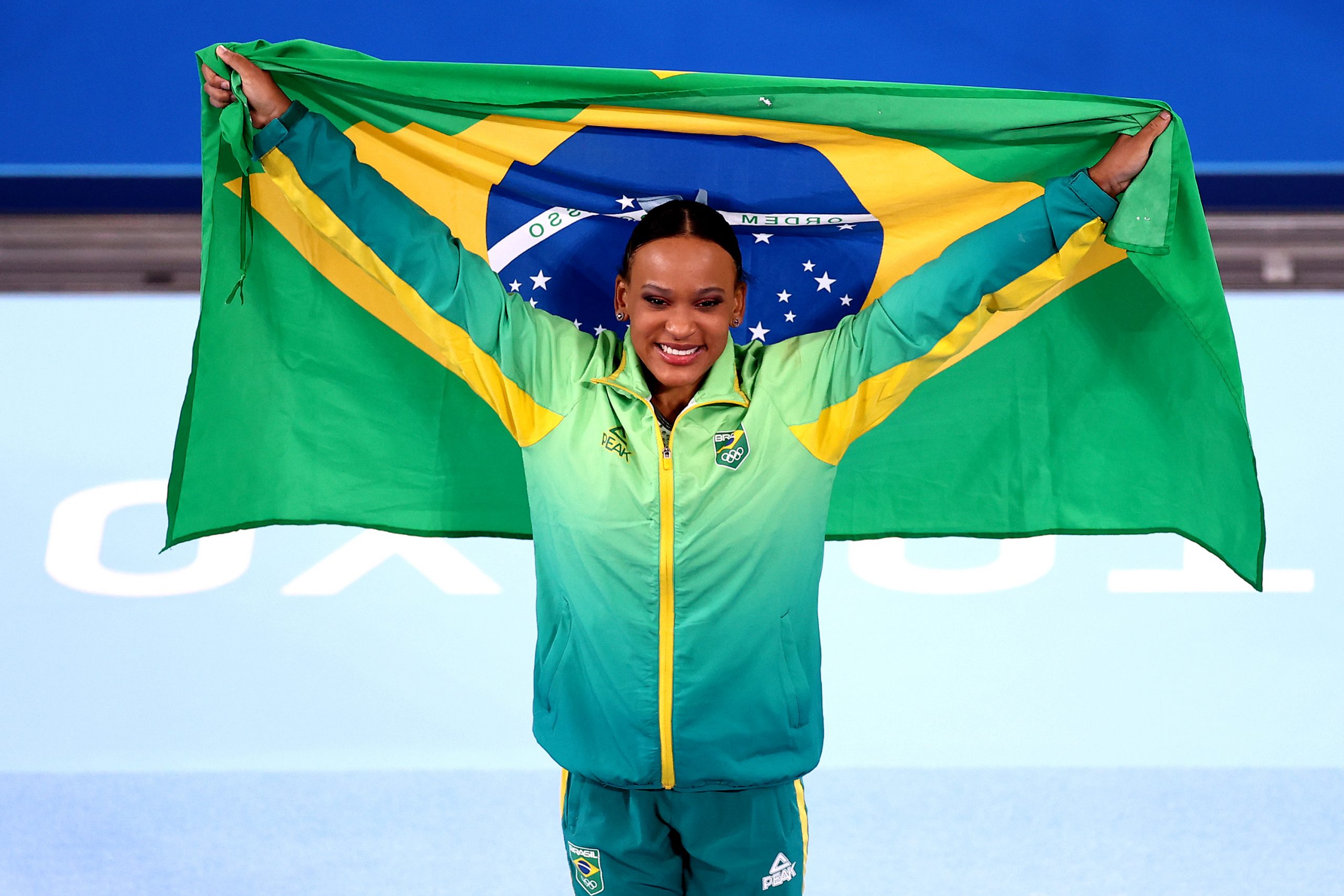 Rebeca Andrade será a porta-bandeira do Brasil no encerramento dos Jogos. Foto: Twitter/Jogos Olímpicos