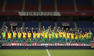Seleção brasileira não usou uniforme oficial do Time Brasil ao receber medalhas de ouro. Foto: Lucas Figueiredo/CBF