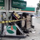 Carro capota e atinge posto de combustíveis no Centro de Vitória. Foto: Reprodução