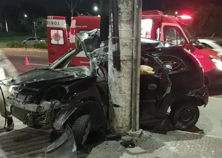 Acidente na Fernando Ferraria deixa dois mortos e quatro feridos. Foto: Reprodução