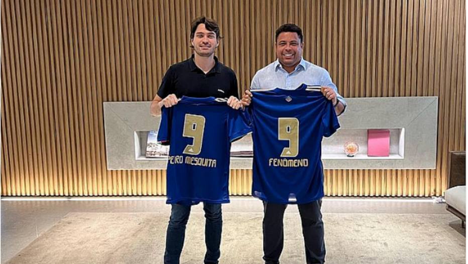 Pelas redes sociais, Ronaldo anunciou neste sábado, ao lado de Pedro Mesquista, a compra do Cruzeiro. Foto: Instagram Pedro Mesquita/Reprodução