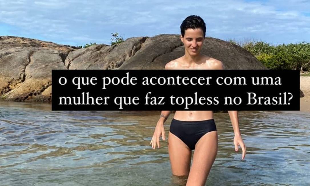 Beatriz Coelho na praia de Itapuã, em Vila Velha. Foto: Reprodução