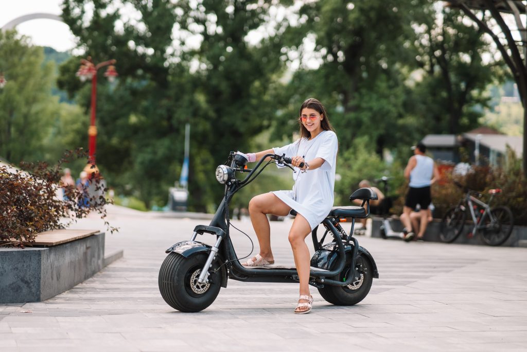 Ciclomotor; scooter elétrica. Foto: Pixabay