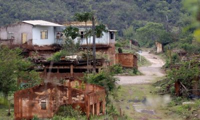 Comunidade de Bento Rodrigues, em Mariana (MG), devastada pela lama. Foto: Tânia Rêgo/Agência Brasil