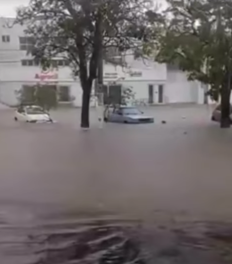 Rua alagada em Aracruz. Foto: Reprodução/Capixaba da Gema