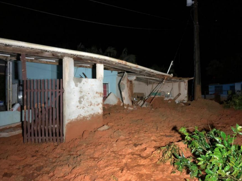 Deslizamento de terra que matou uma criança em Ibitirama. Foto: Defesa Civil